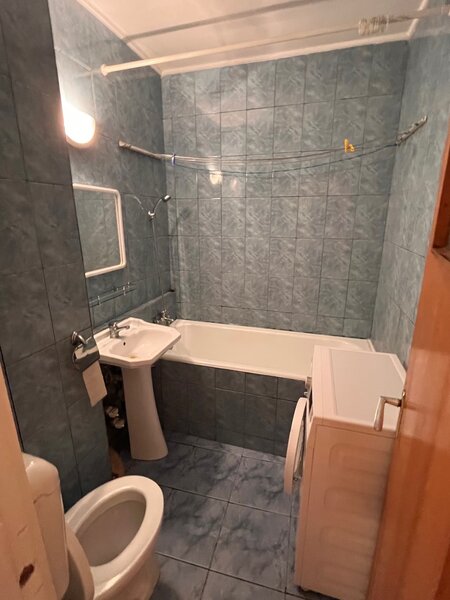 Nicolae Grigorescu, 5 minute metrou,