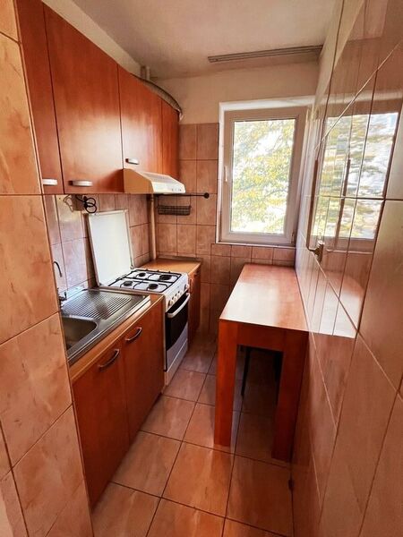 Nicolae Grigorescu, 5 minute metrou,